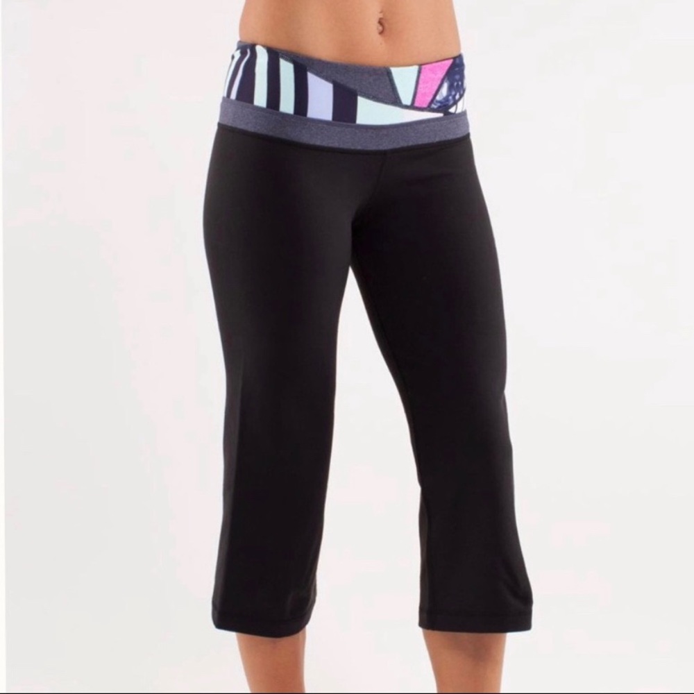 Lululemon Groove Crop